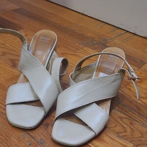 Elegant Beige Leather Heels